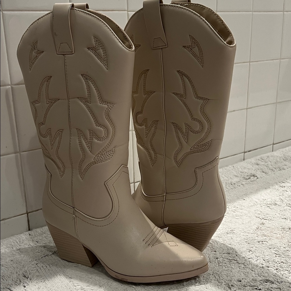 Soda Beige Western Ankle Boots